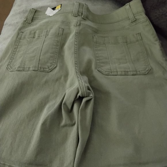 NWT LEE WALKING SHORTS - Picture 5 of 8